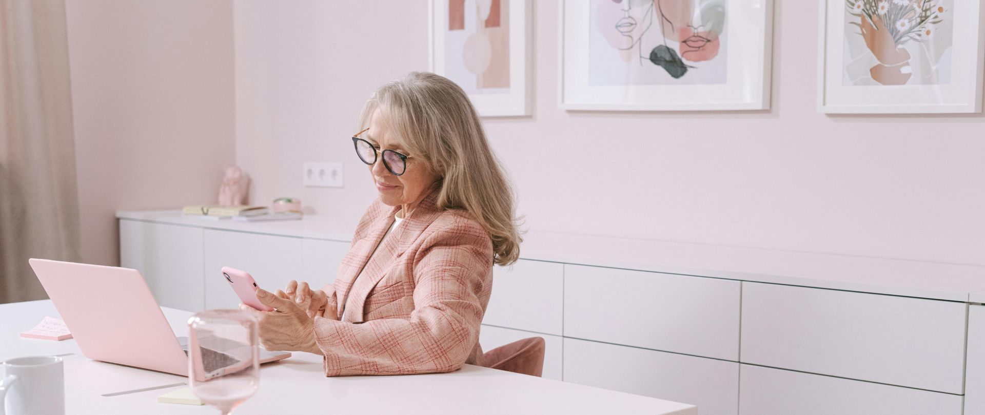 older woman using smartphone